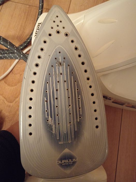 Statie de calcat Tefal