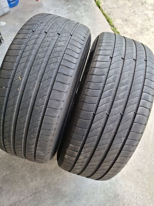 2 Anvelope de vara  235 45 18 Michelin
