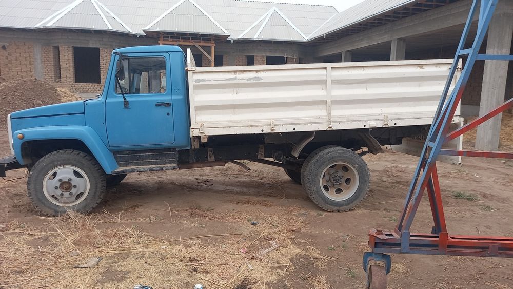 Газ33 07 юк машинаси.