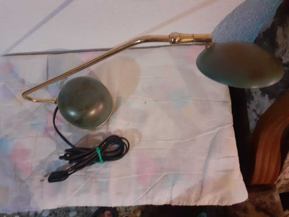 Veioza metal noua ,made in spain