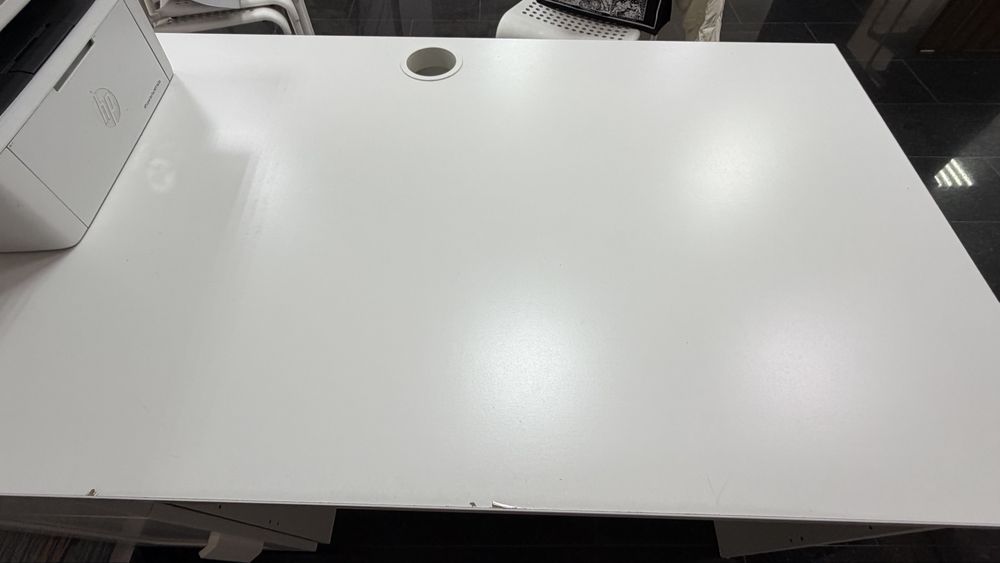 письменный стол IKEA BRIMNES (БРИМНЭС)