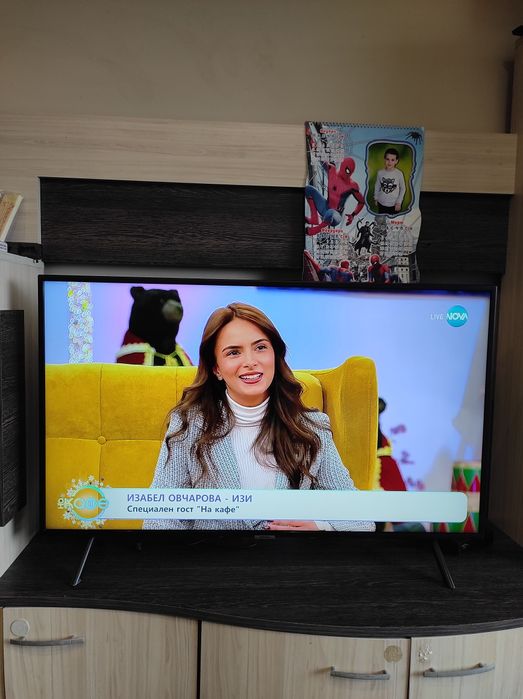 Смарт Телевизор SAMSUNG 43 инча Ultra HD