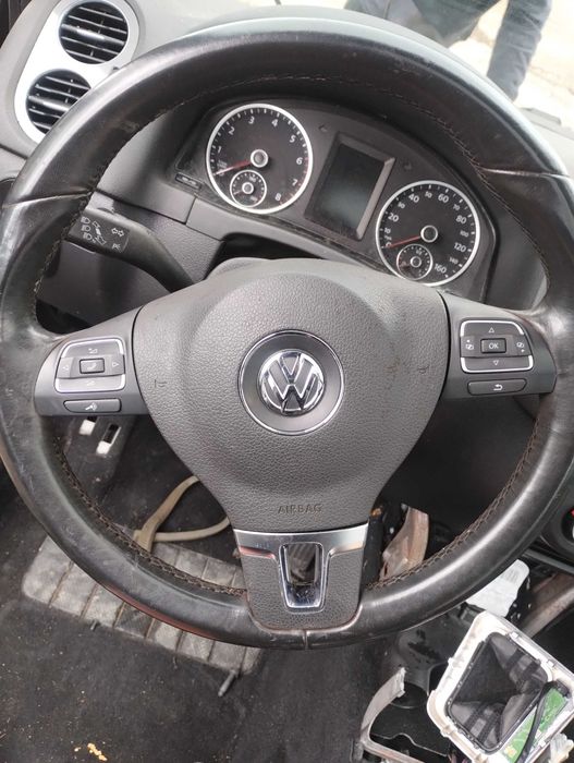 Dezmembrez Volkswagen Tiguan 2013 2.0 TFSI