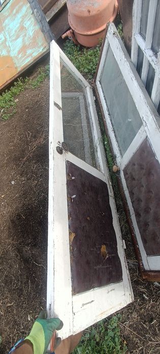 Двери рама со стеклами