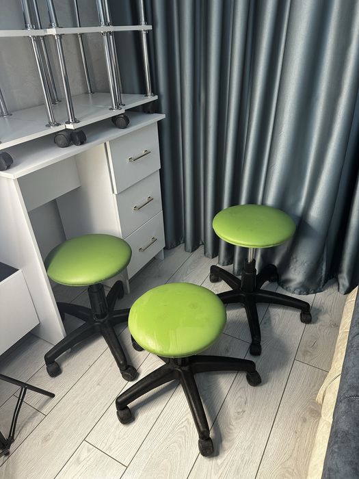 Стулья. Стулья на колесиках