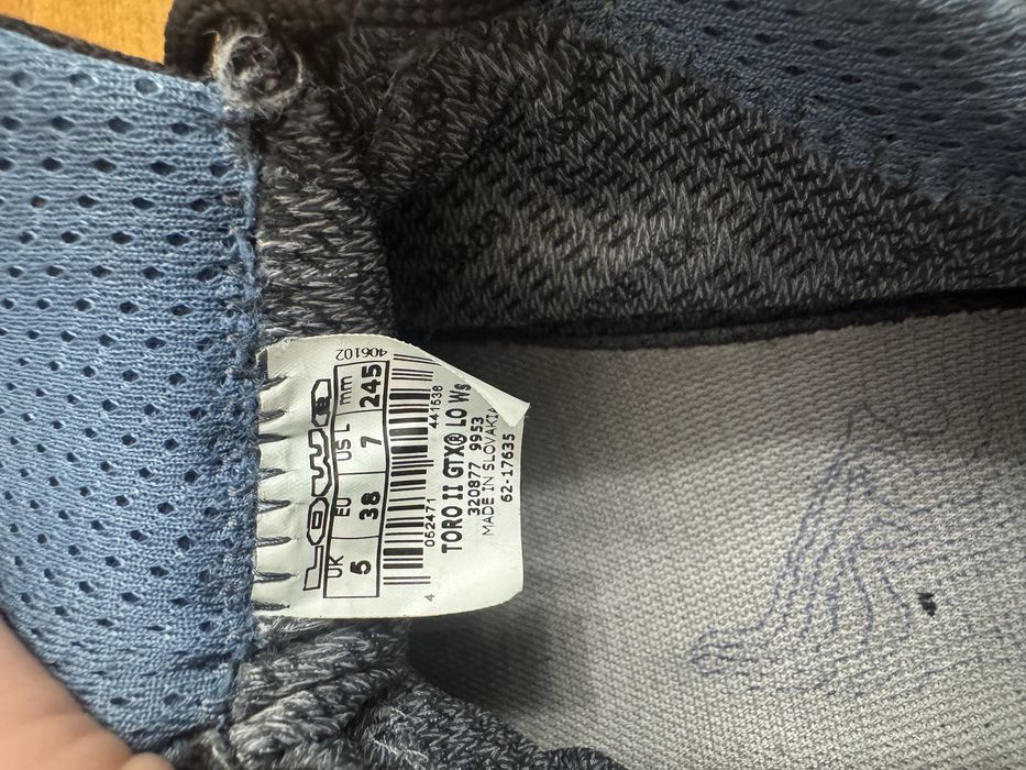 Планински обувки - Lowa