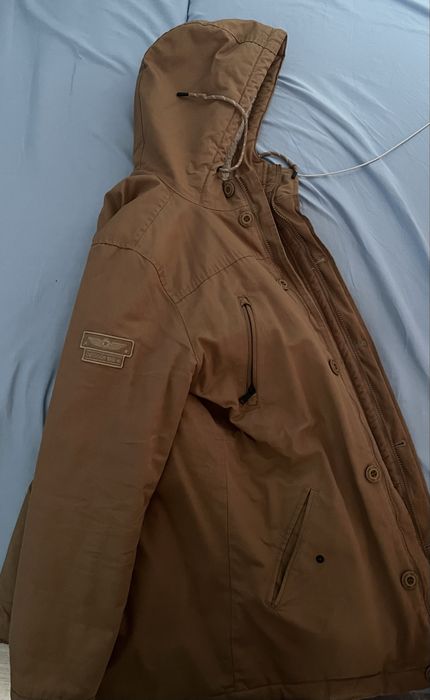 Продам зимнюю куртку