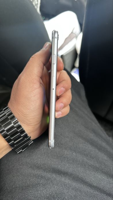 iPhone S 6 hamma joyi ishlidi momosi yo