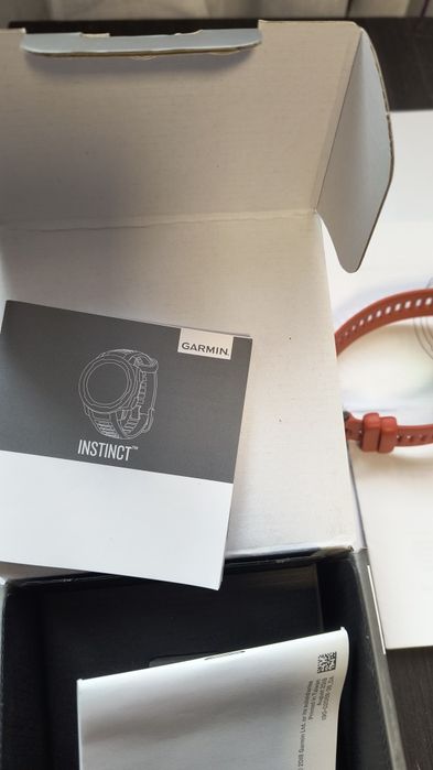 Garmin instinct смарт часовник