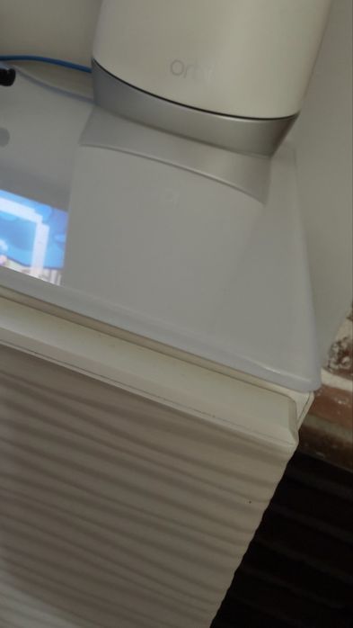 ТВ шкаф Besta (IKEA) с горен панел стъкло