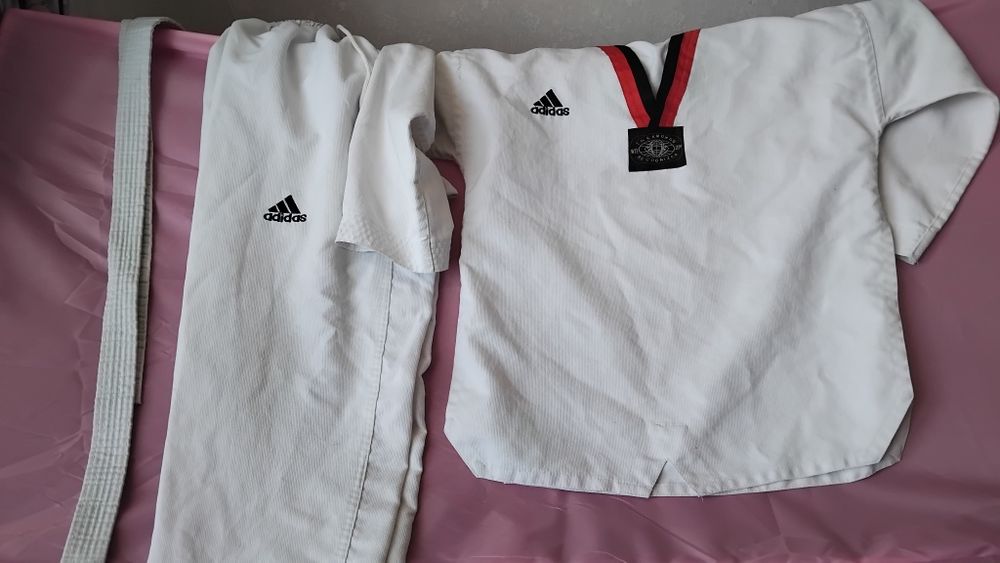 Продам кимоно на мальчика
