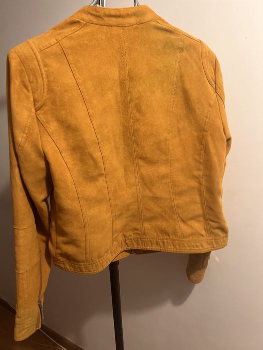 Велурено яке