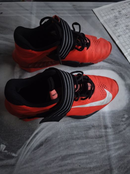 Обувки за вдигане на тежести Nike Savaleos
