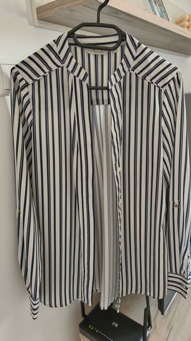 Vând cămașă dama