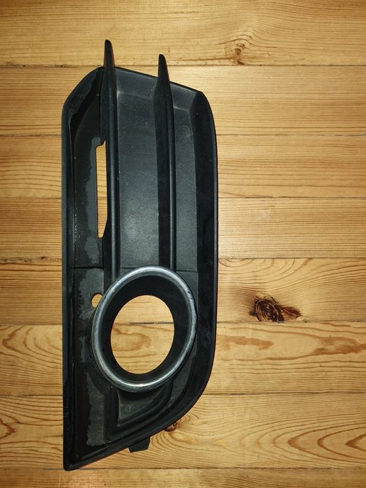 Решетка халоген Ауди А1 8Х