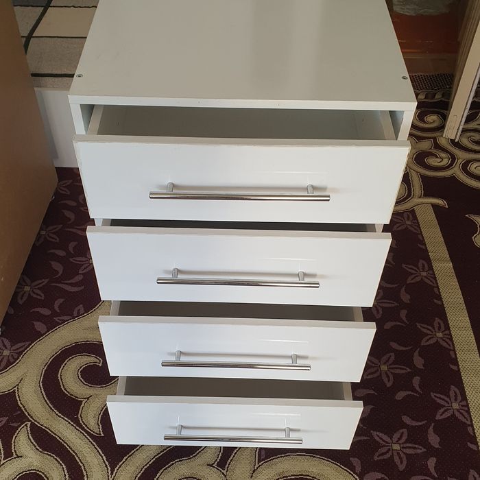 Дедиский мебел сатылады срочна