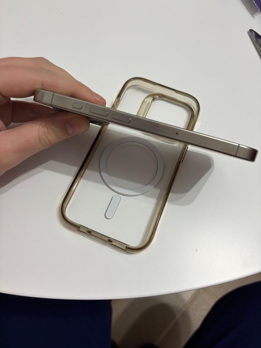 Iphone 15 pro de vanzare