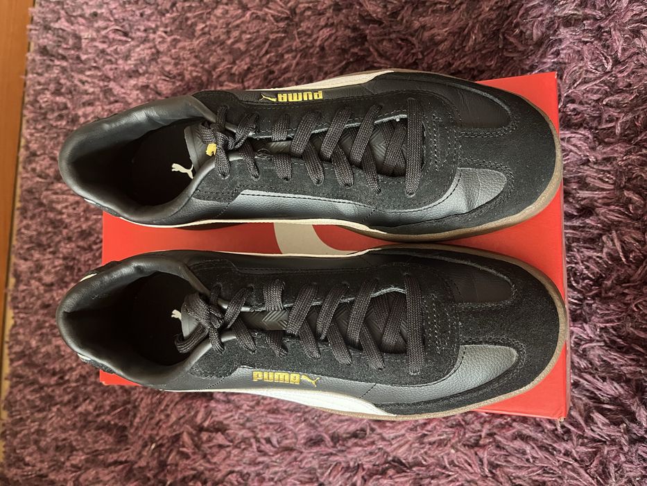 Дамски спортни обувки Puma 42