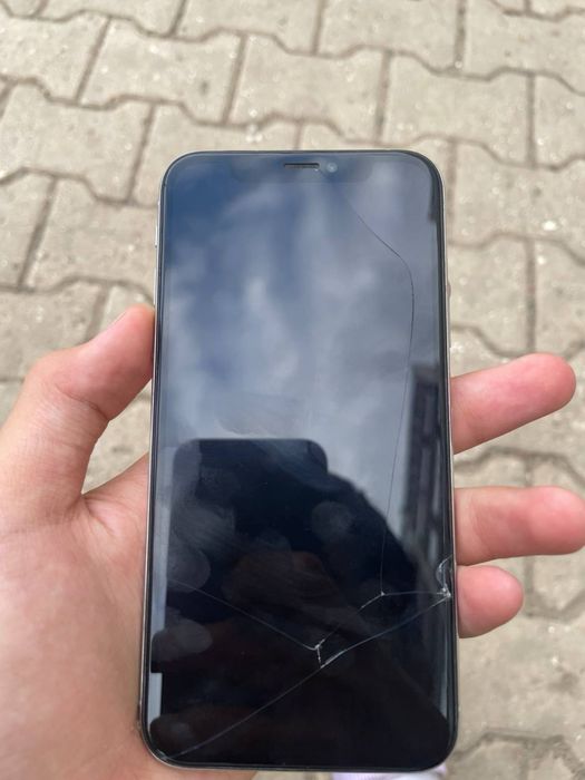 Продам Айфон хс 64гб акб 75%