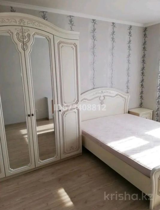 Продам спальный гарнитур