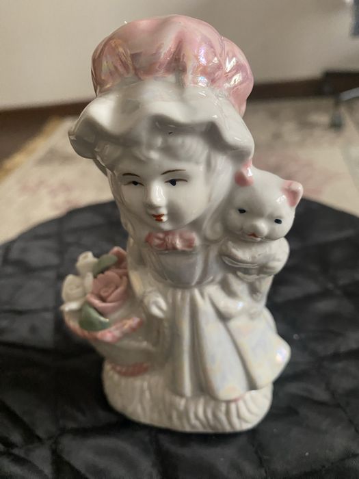 Статуэтки фарфор