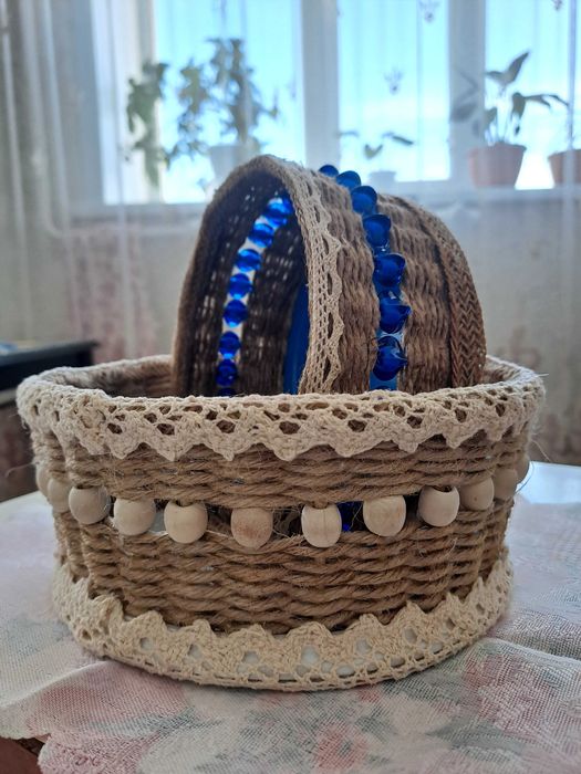 Продам сухарницы из джута.