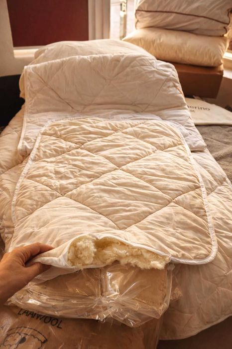 Pilota lana naturala iarna, perne lana, topper saltea