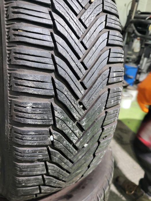 4 бр зимни 205/60/16 Michelin