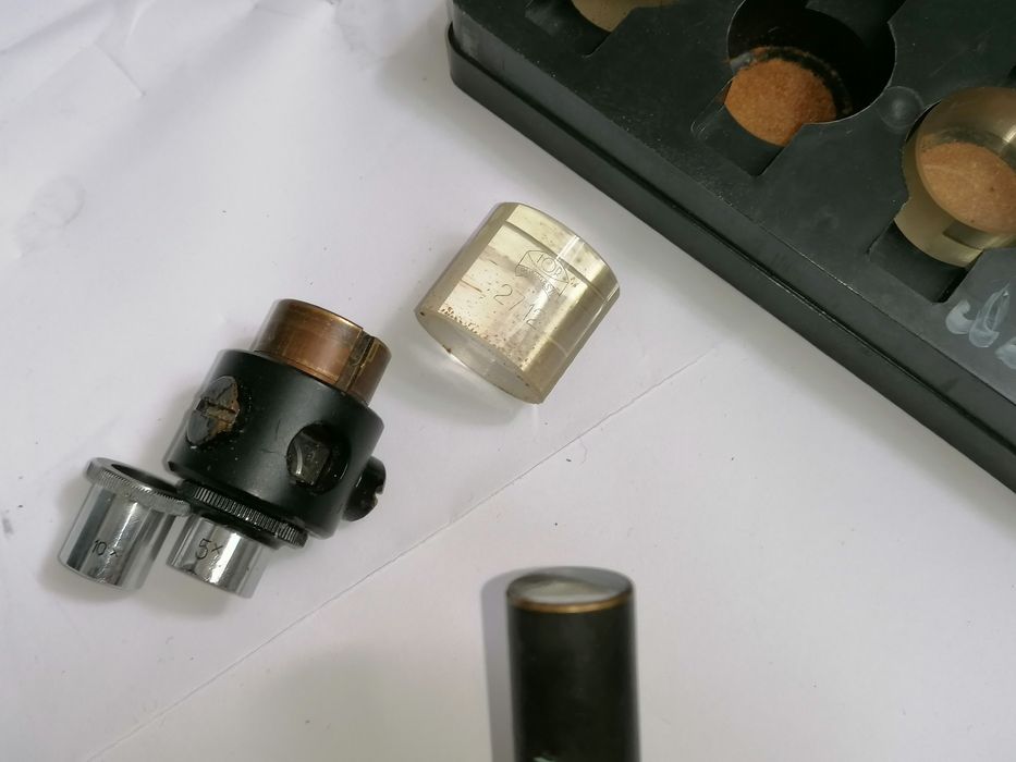 Instrument  de masurare si oculare