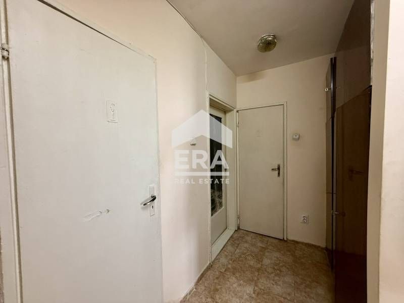 Двустаен апартамент в ж.к. Здравец-Изток