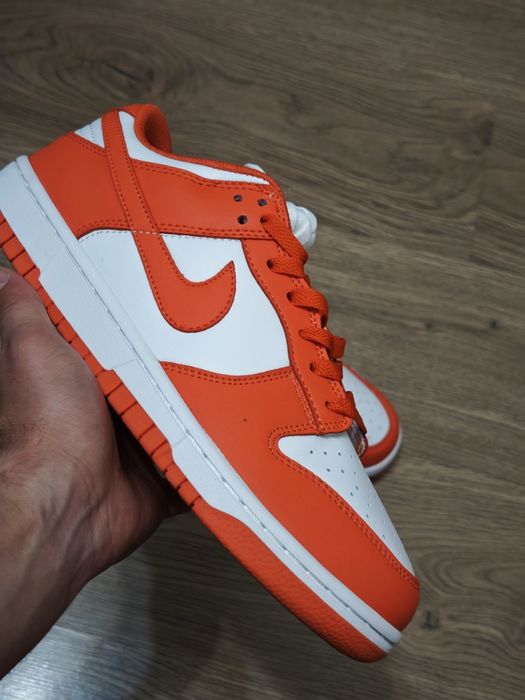 Nike Air Jordan 1 orange