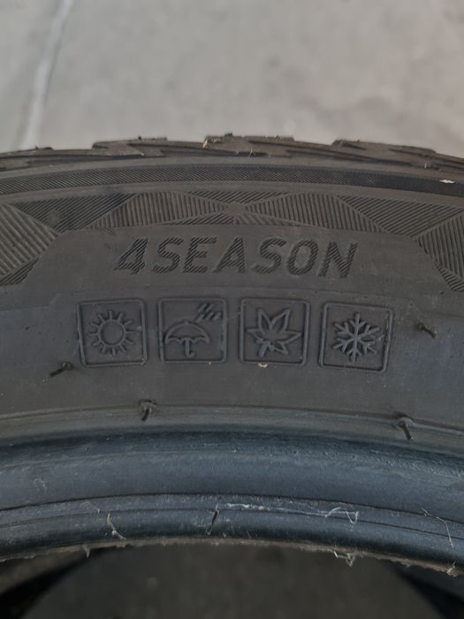 Всесезонни гуми 2 броя KUMHO Solous4s HA32 205 50 R17 дот 3223