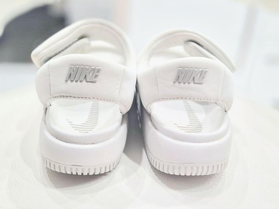 Сандали и чехли Nike