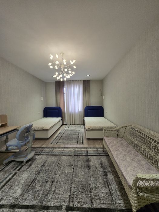 Сдаётся 4 комнатная 170мкв яккасарай рест.