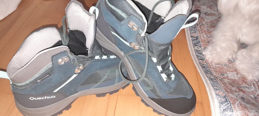 Ghete On cloud nu Columbia nu Quechua