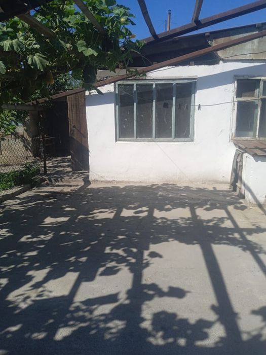 Дом, баня, пристройка и огород