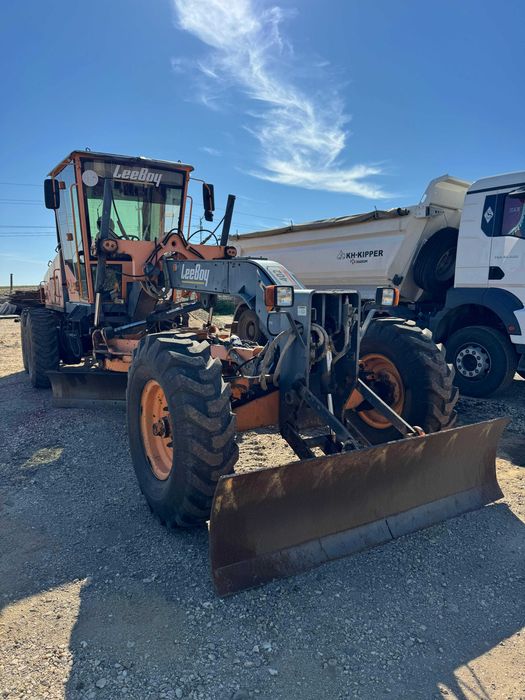 Autogreder Leeboy 2014