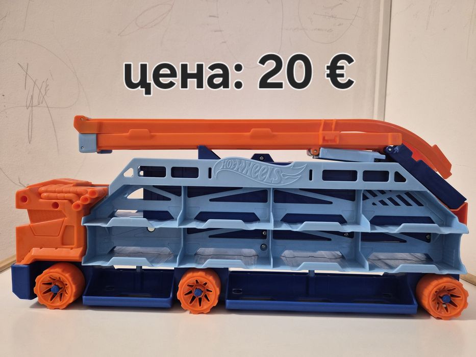 Hot wheels писти и камиони