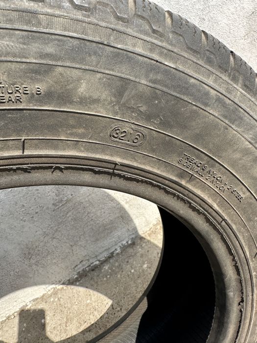 Продам резину нива 1 балон 5000 тысяч