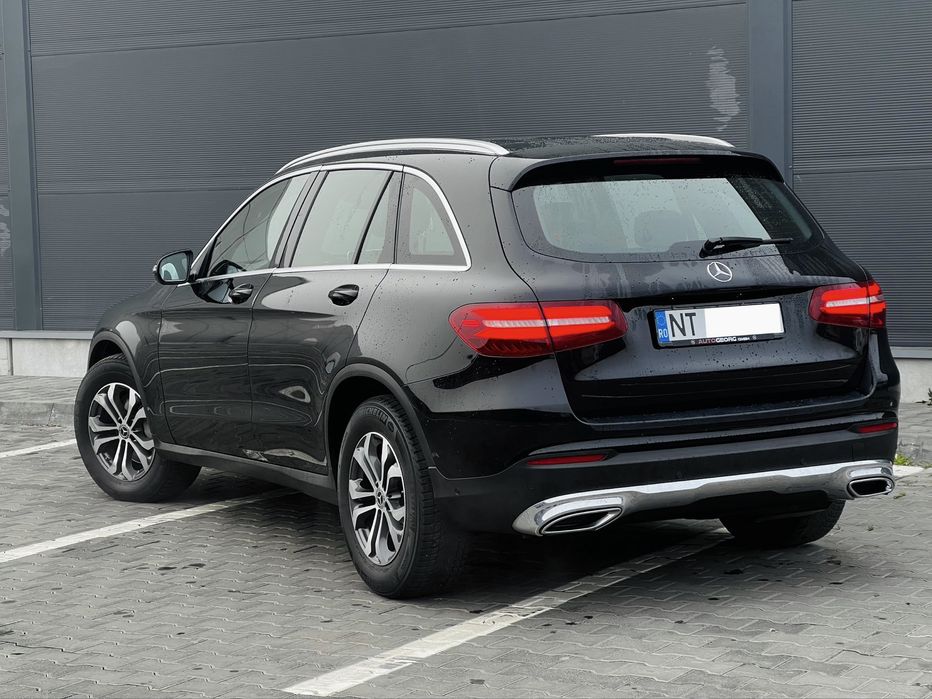 Mercedes-Benz Glc 250d 4Matic / led / panoramic