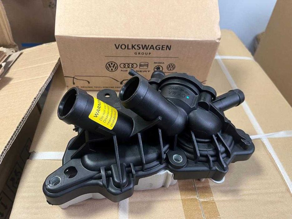 Оригинална водна помпа с термостат ОЕМ 06L121111H      A146