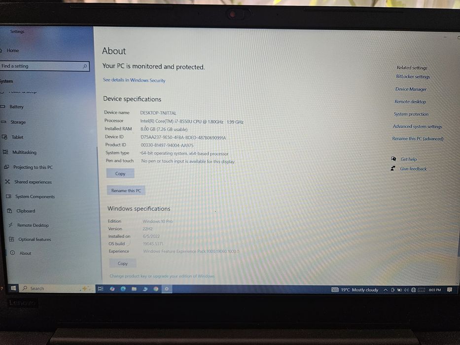Laptop Lenovo V330 i7-8550U 8GB 256SSD Radeon 530 FHD 15.6" (2018)