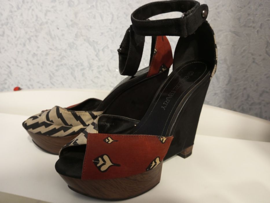 Продам туфли, полусапожки, сапожки