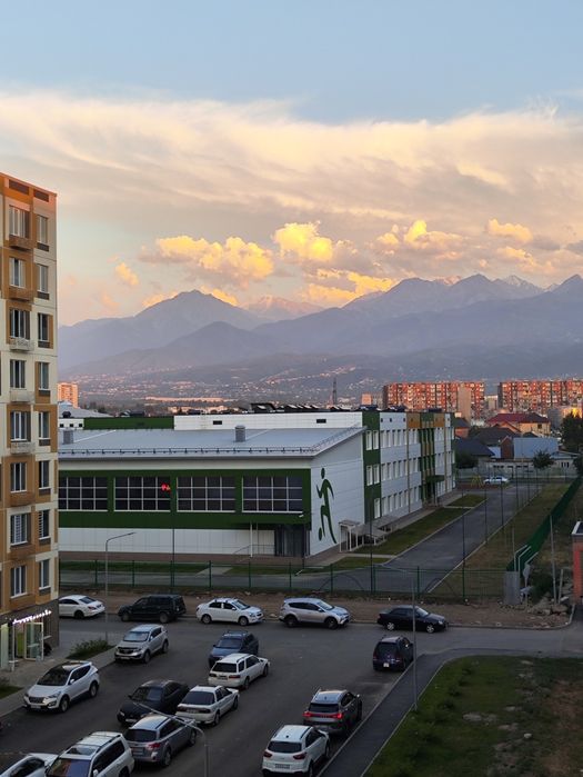 Продам 3 комнатную Квартиру