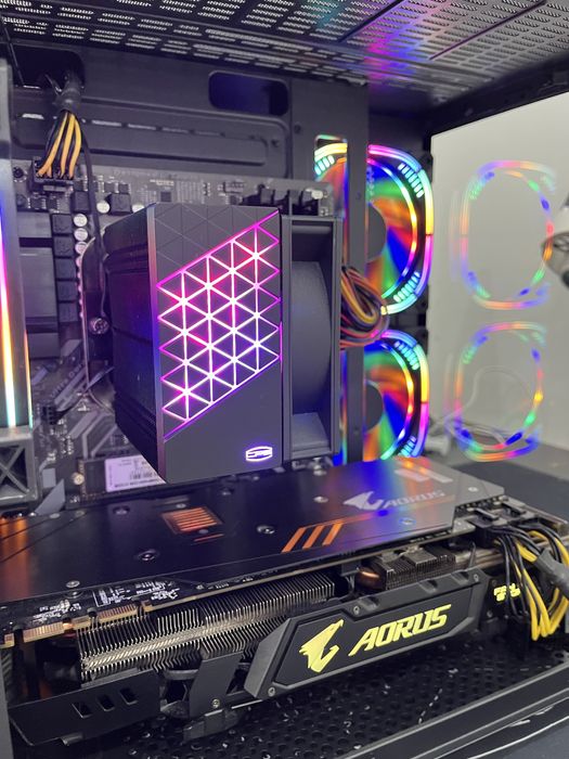 Мошный игравой компьютер