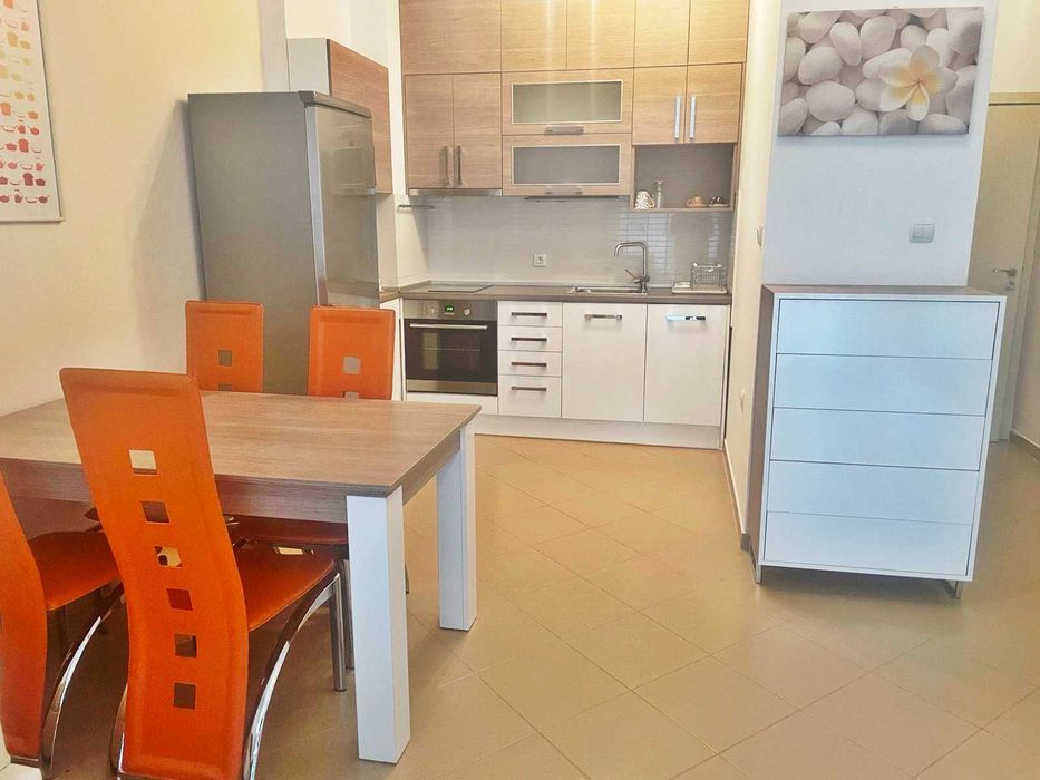 Продава се Двустаен апартамент в к.к. Слънчев бряг - 70 кв.м за 900 €/кв.м - Снимка #2