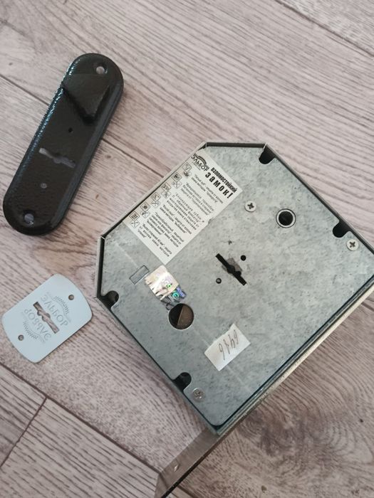 Продам замок дверной