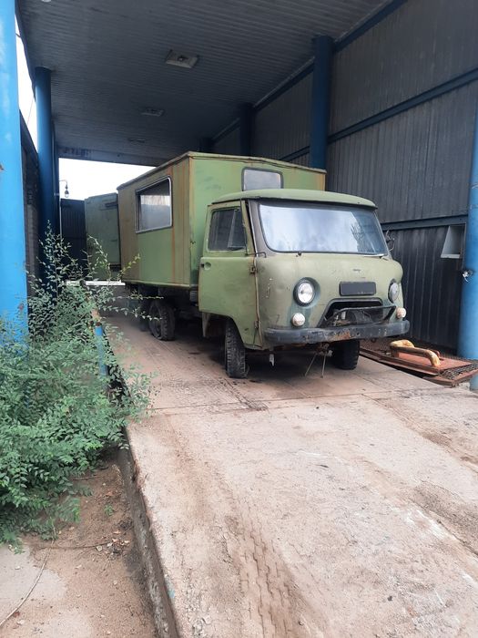 Продам УАЗ с будкой на разбор.