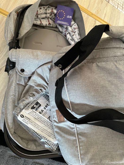 Продавам чисто нова количка Lorelli 0+m