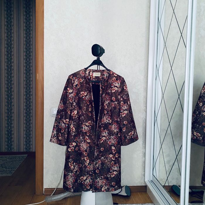 Продам куртки, пальто